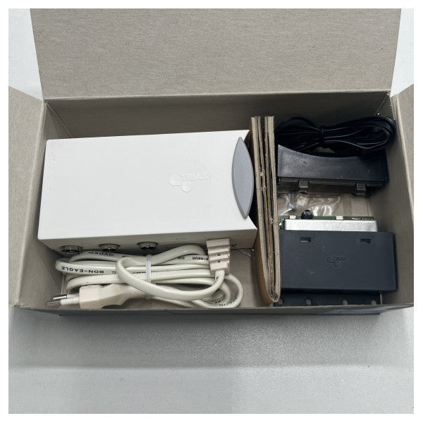 Controlo remoto da TV/Tuner Triax TRIAX - TIL-701 � Design durável e à prova de água para barcos e iates