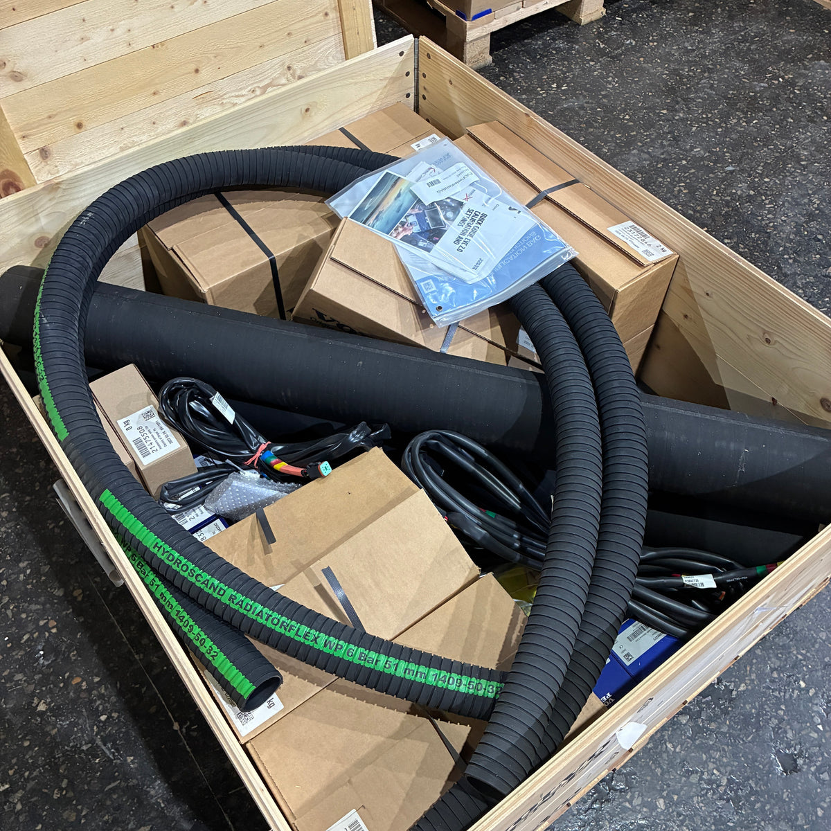 Ny Volvo Penta IPS500 Motorsett 2x D6-380 Motorsett