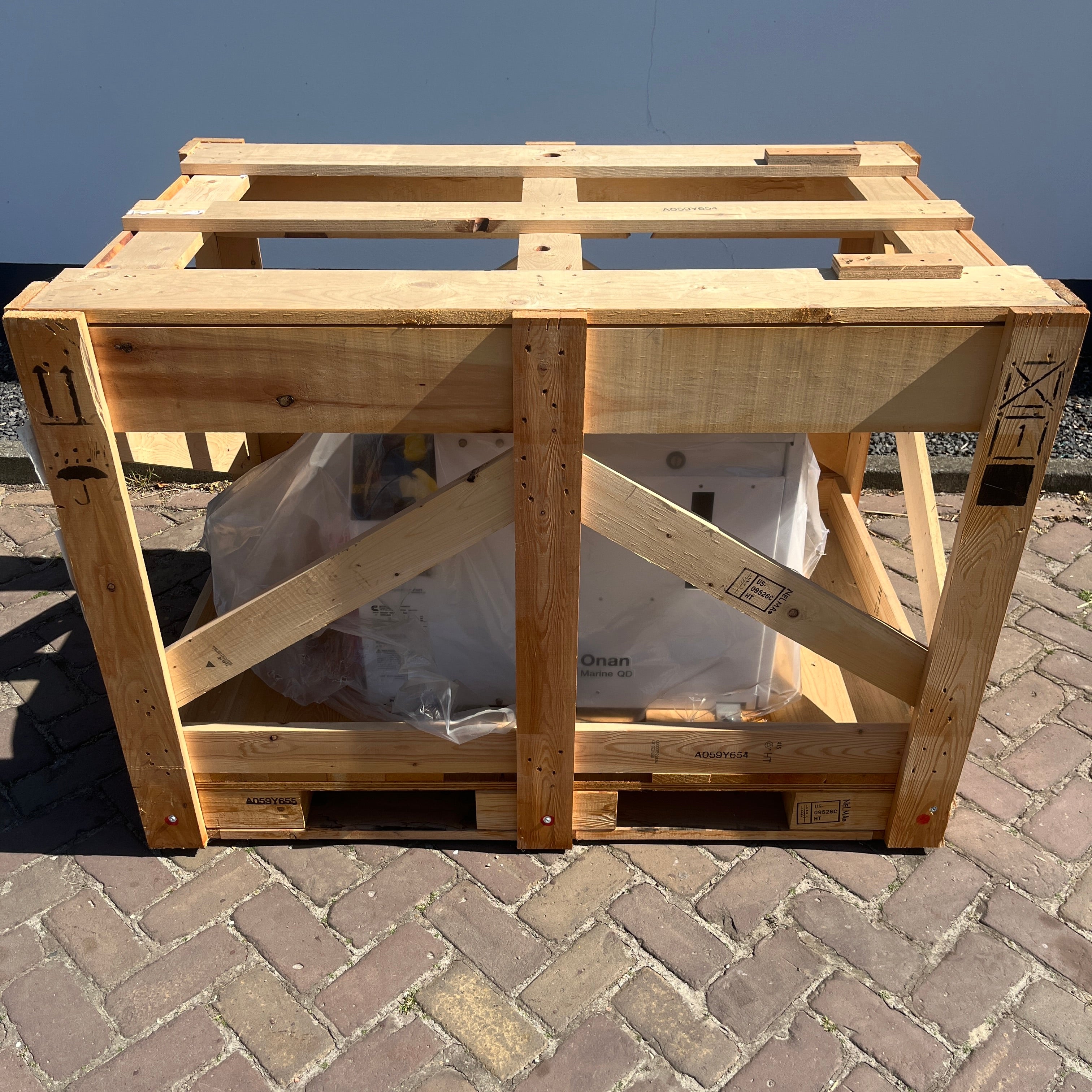 Cummins Onan 5 kW Ġeneratur tad-Diżil Marittimu 110V | 60 Hz - 5mdkbh