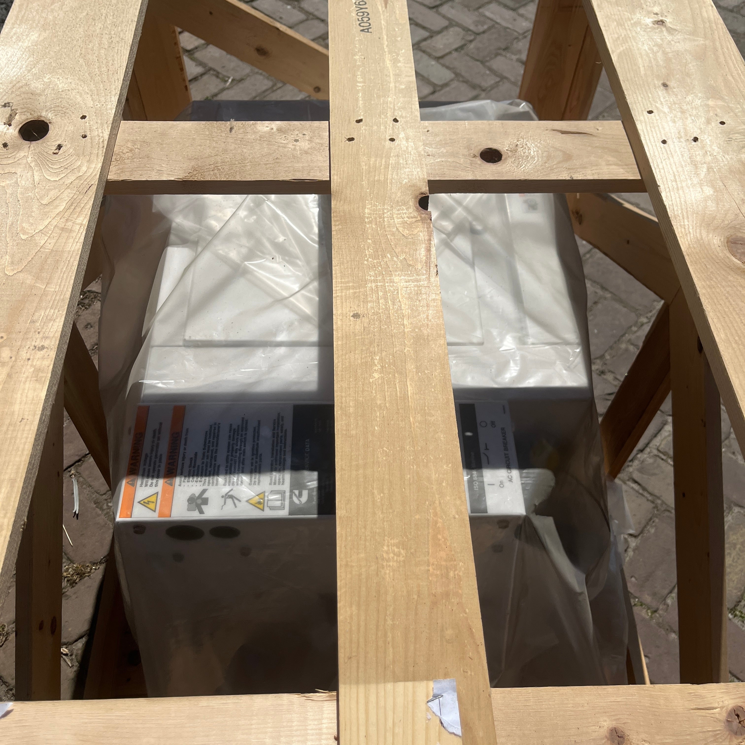 Cummins Onan 5 kW Ġeneratur tad-Diżil Marittimu 110V | 60 Hz - 5mdkbh