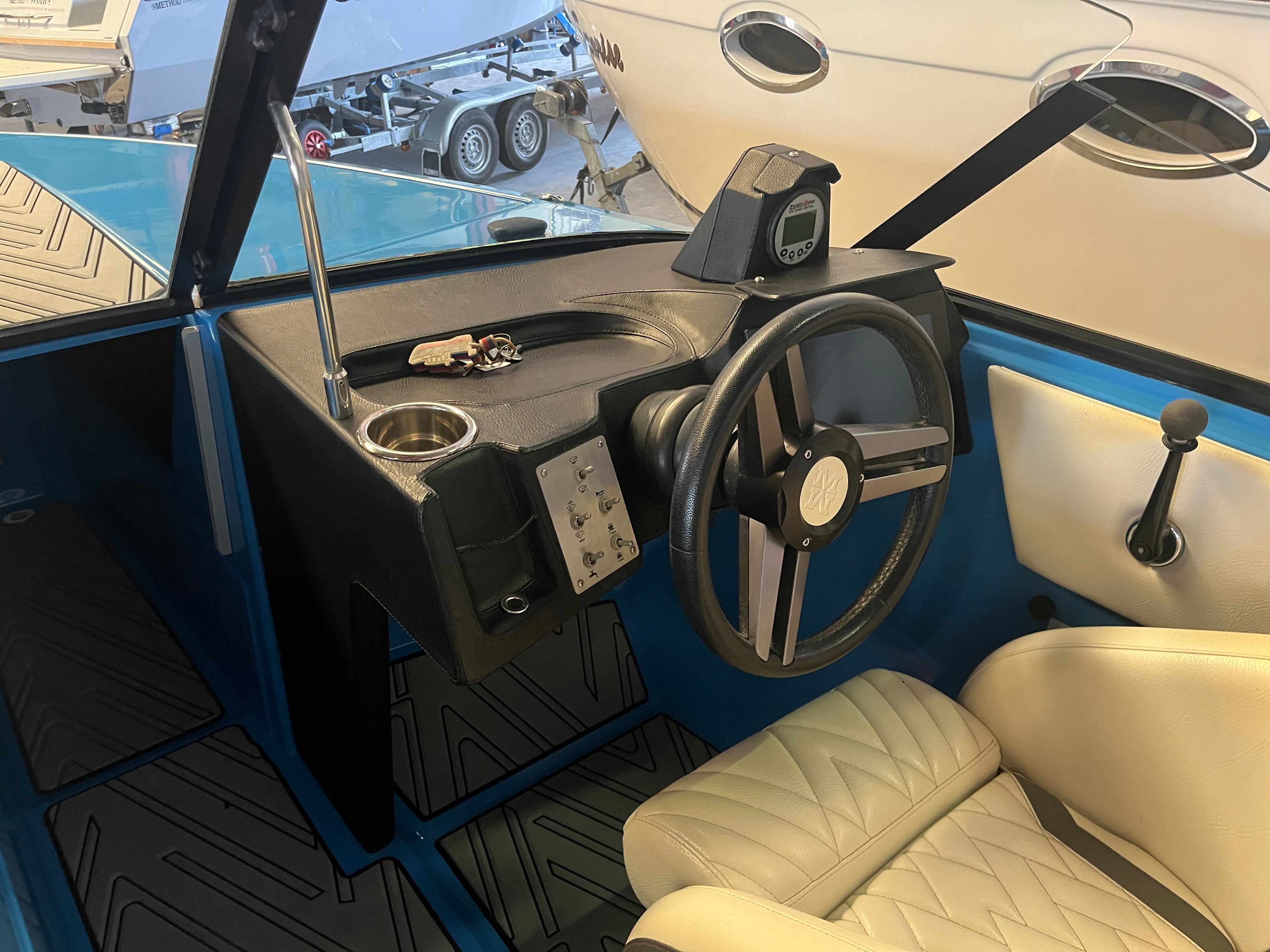 Човен для вейкбордингу та водних лиж Method Wake Ski 6.2 з 440-сильним двигуном BLUE 2020