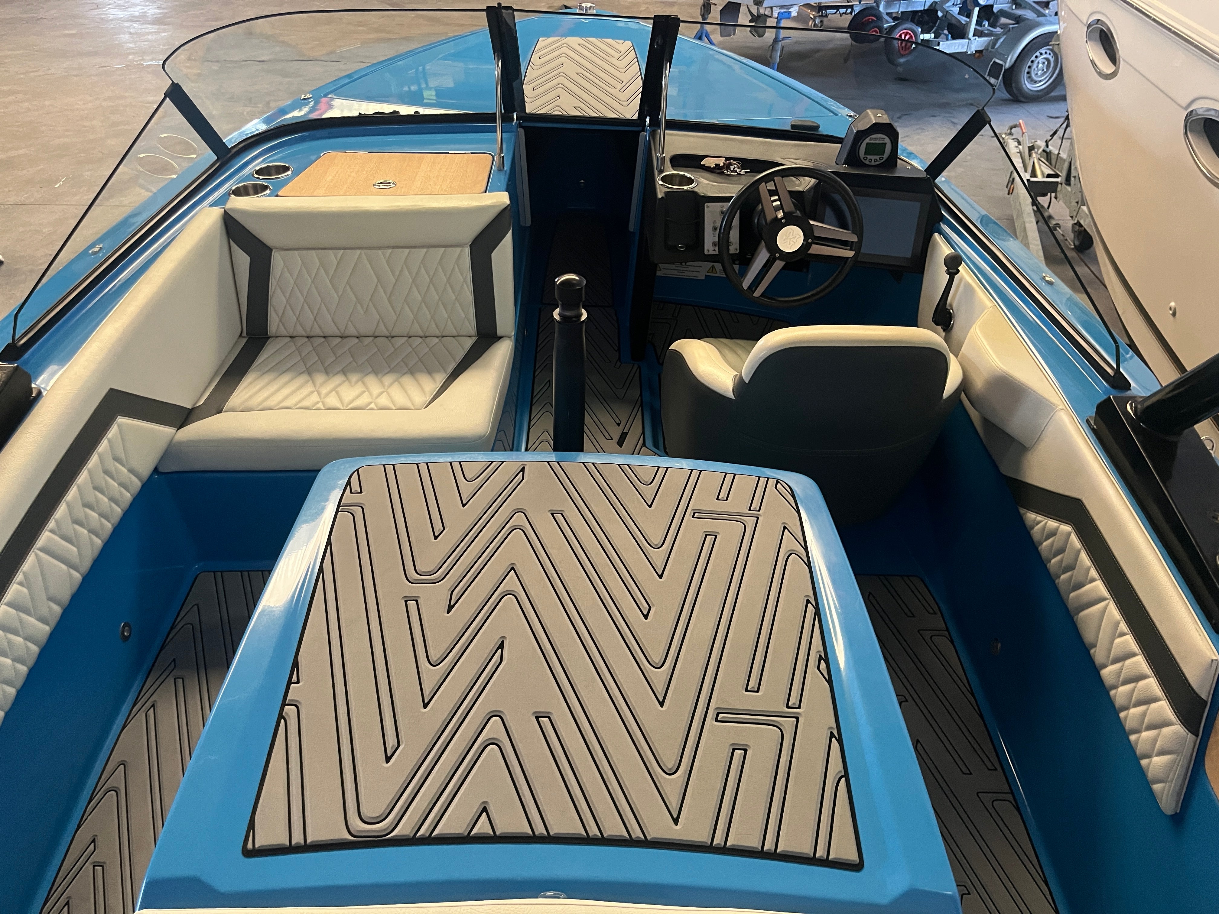 Човен для вейкбордингу та водних лиж Method Wake Ski 6.2 з 440-сильним двигуном BLUE 2020