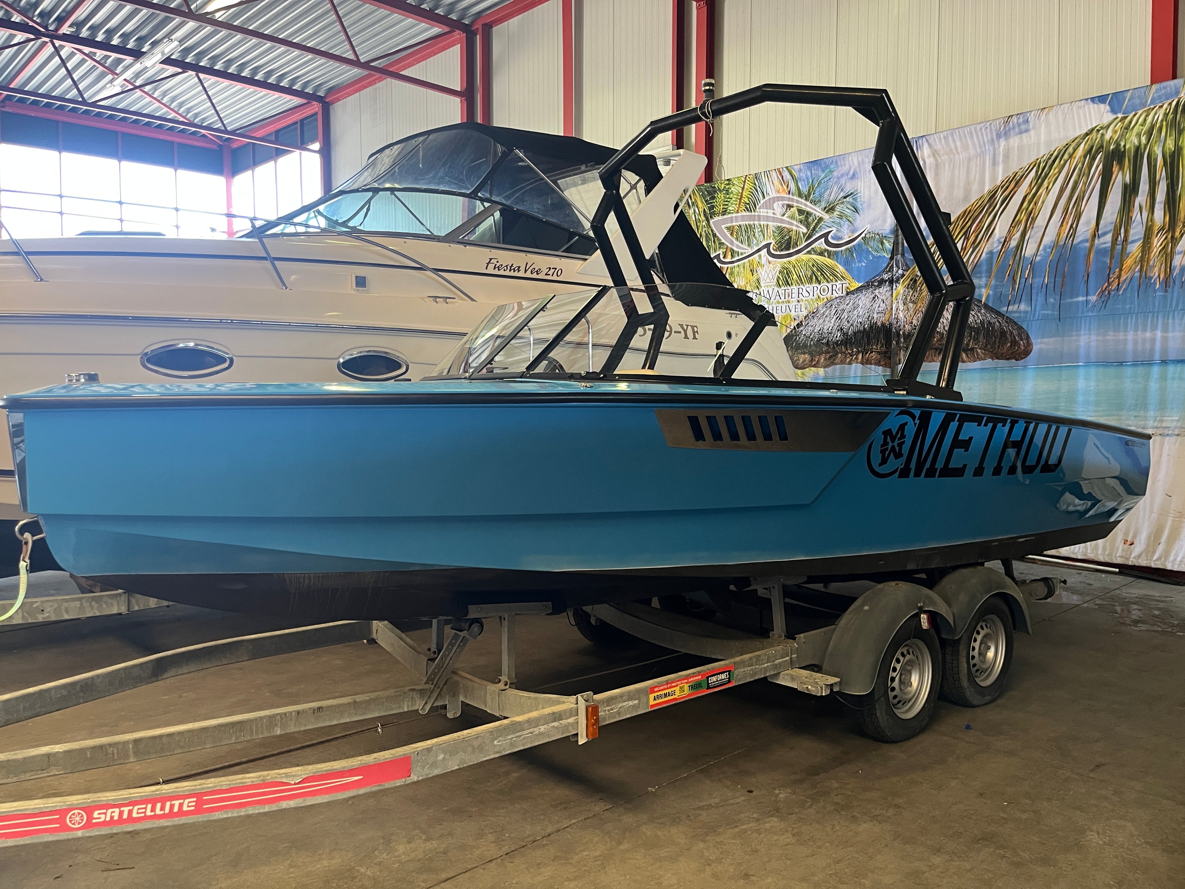 Човен для вейкбордингу та водних лиж Method Wake Ski 6.2 з 440-сильним двигуном BLUE 2020