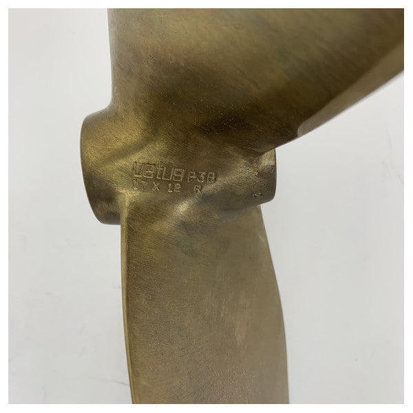 Vetus P3B17X12R 3-blad 17 x 12 tommer RH 30 mm propell