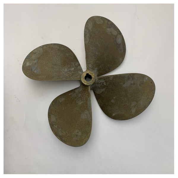 Elica Vetus P4E16X16R a 4 pale da 16 x 16 pollici RH 30 mm