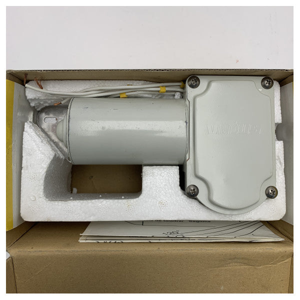 Vetus RW08A 12V Windscreen Wiper Motor with 25mm Straight Shaft