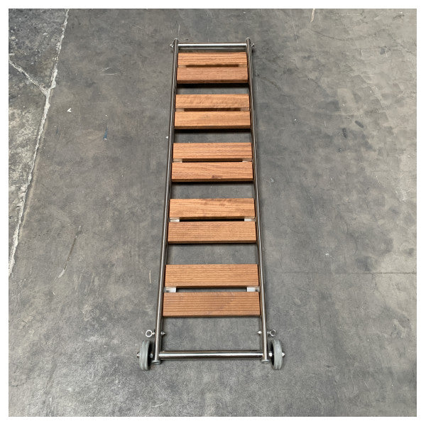 Стаціонарний трап Trem з нержавіючої сталі - S28 30 135