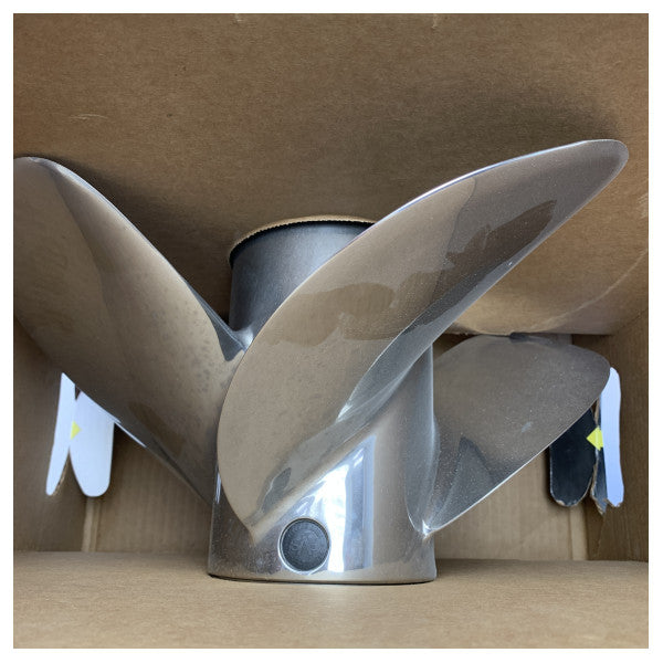 Mercury Revolution 4 kanatlı paslanmaz çelik pervane 14,6 x 17P CR