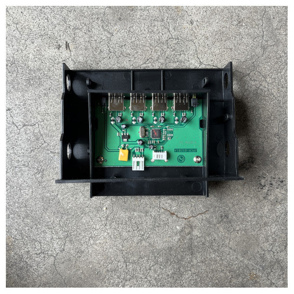 Sweexin sisäinen 4-porttinen USB 2.0 -keskitin musta - kestävä merenkulun USB-laajennus veneisiin ja merenkulun elektroniikkaan