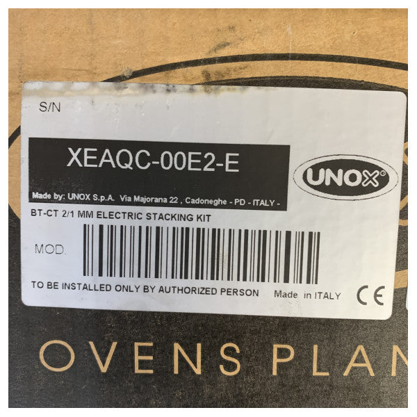 Unox Double stack installation kit for electric ovens - XEAQC-00E2-E