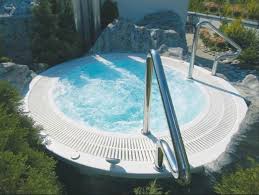 Victoria Spa Sumatra D248 cm build in round 6-person jacuzzi