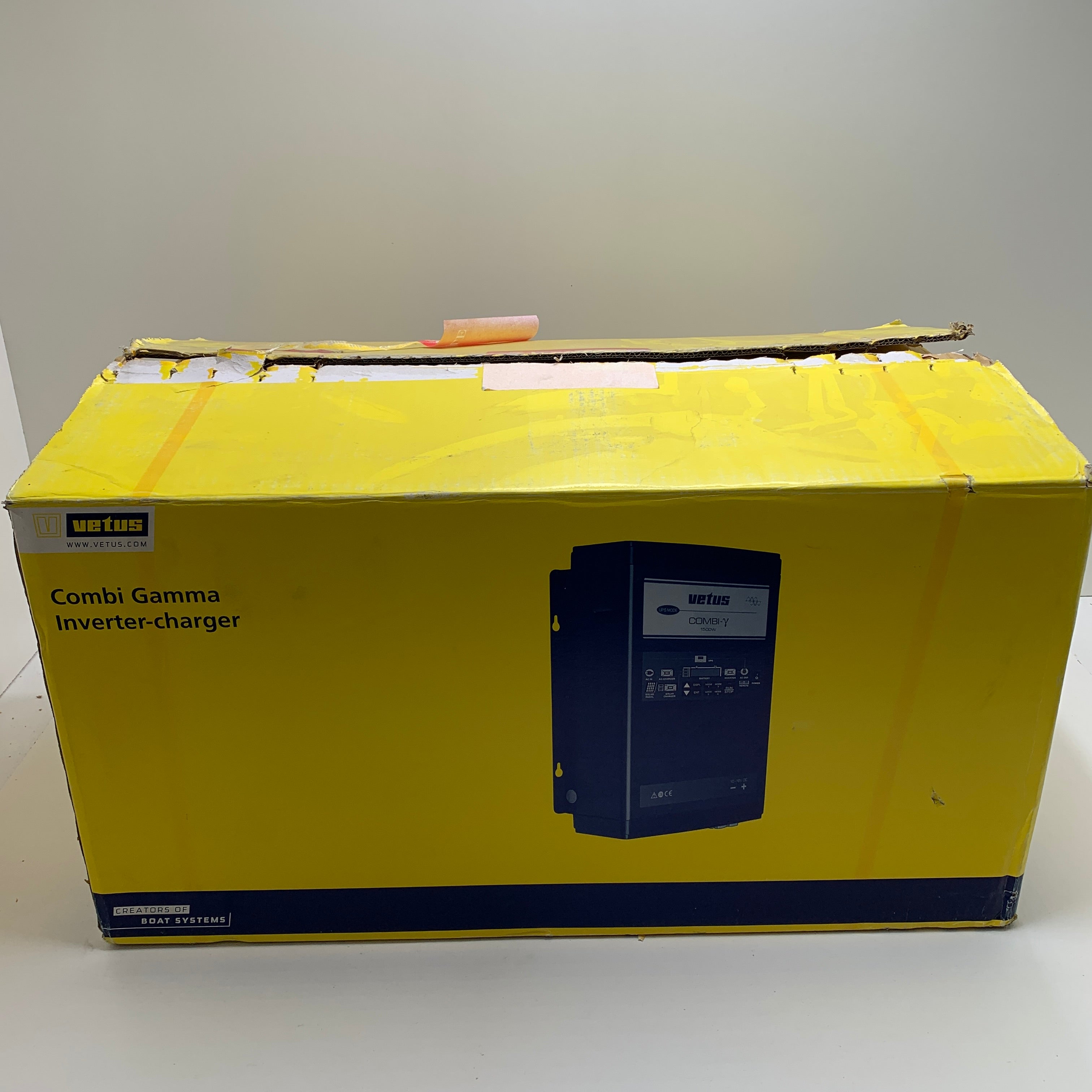 Зарядний пристрій / інвертор Vetus Gamma 3000 Вт / 12 В / 140 А / інвертор - COMBI3012