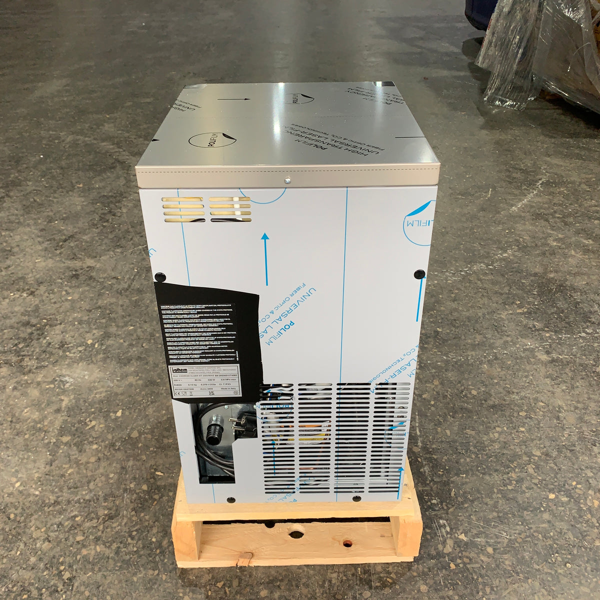 Isotherm Clear Ice Maker - Rustfritt stål 230V 60 Hz 18 KG/Dag - 5S18A12A0T000