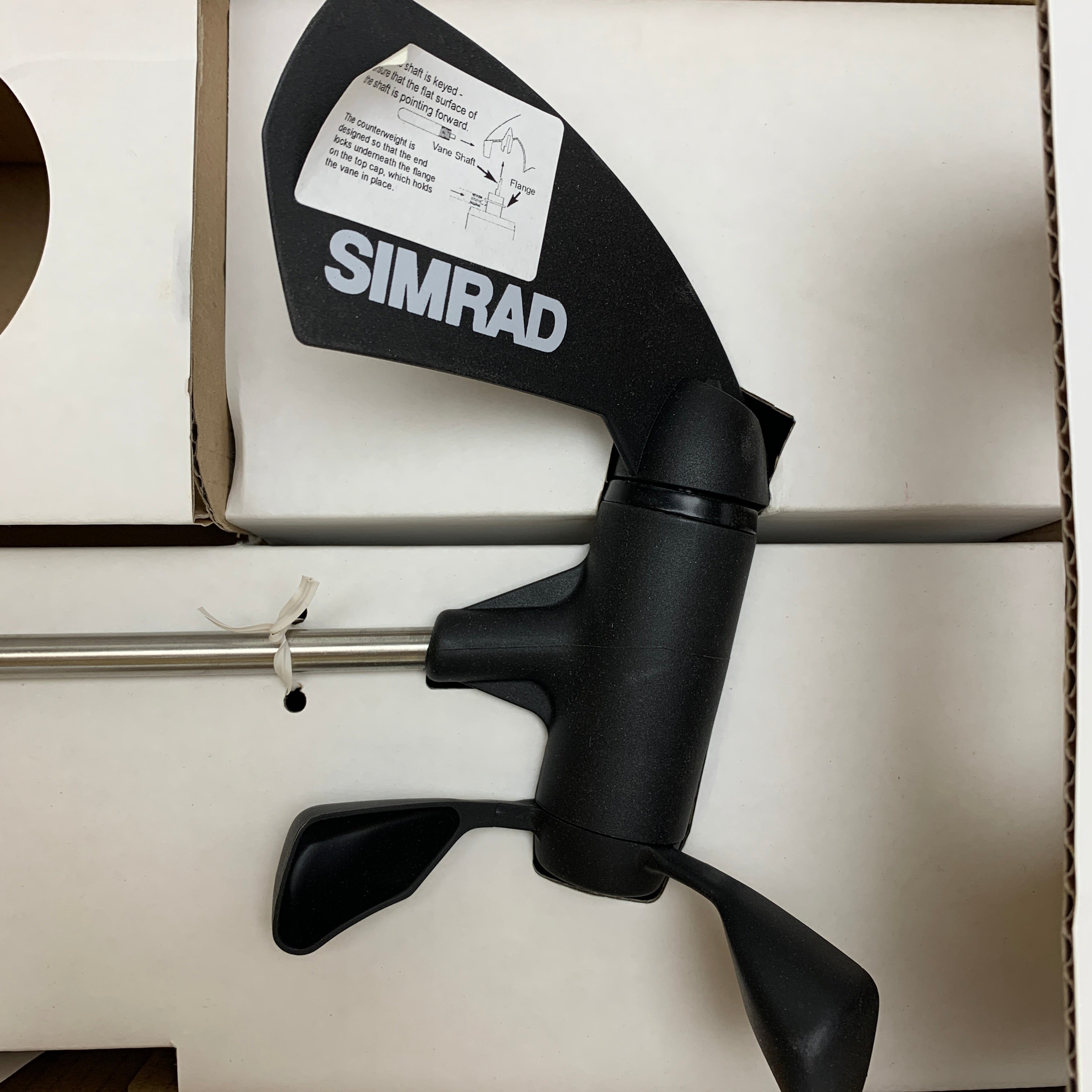 Simrad IS12 masthead-enhetspaket med kabel - NA-IS12-MHU