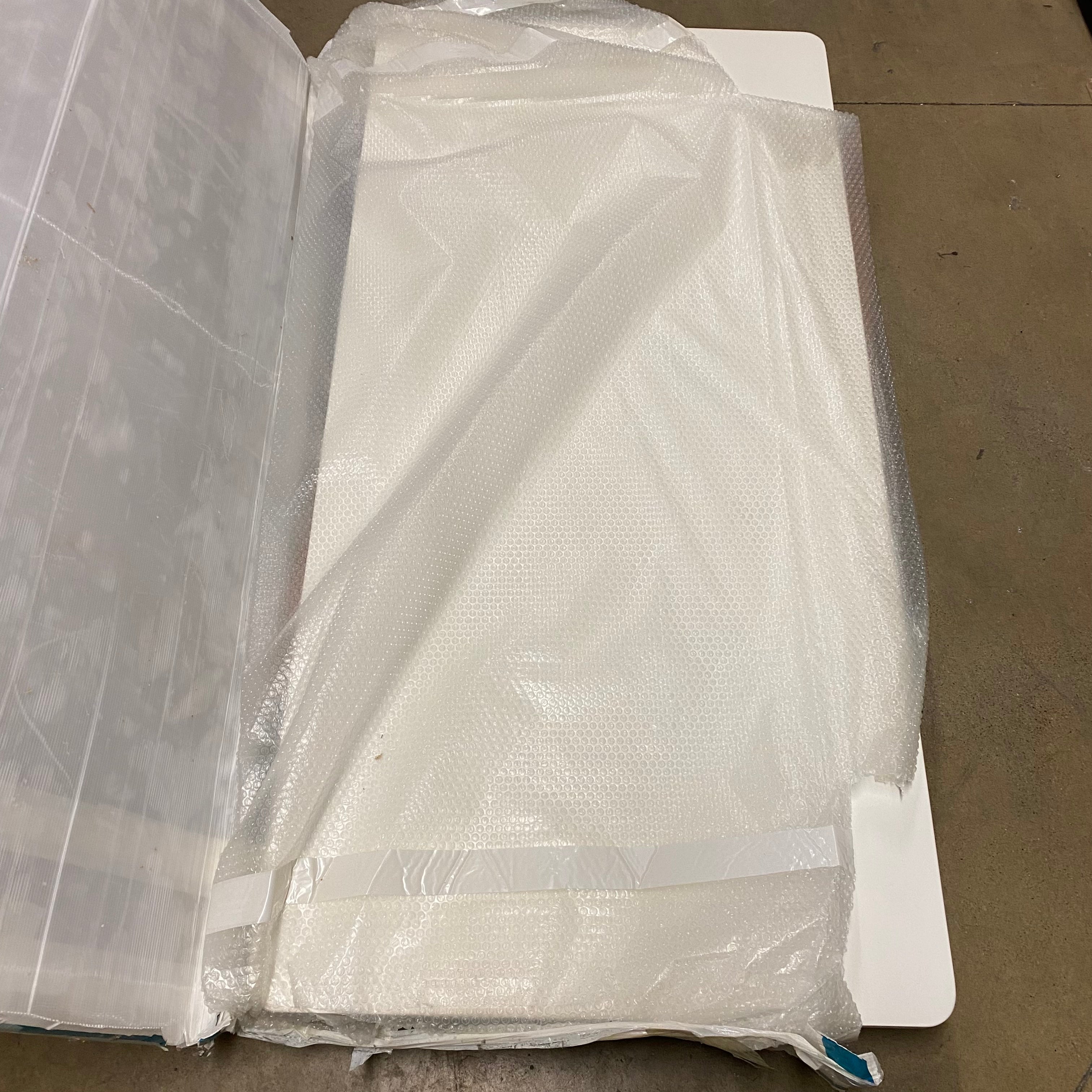 Ferretti F780 White Flybridge Table GRP - 395584