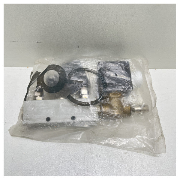 ガリニアワイパーウォッシャーソレノイドバルブ24V - 01090017 2