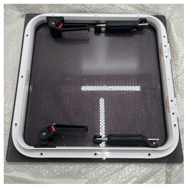 Lewmar Flush 3g Veličina 44 512 X 512 mm otvor za otvaranje - 39449588GD