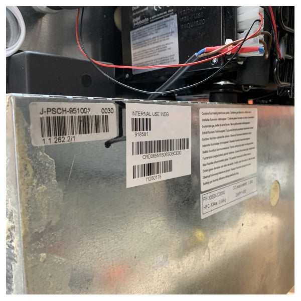 ثلاجة إيزوثرم DR65 سعة 65 لتر بضاغط درج بضاغط 12/24 فولت - 3065BA2C00000RV