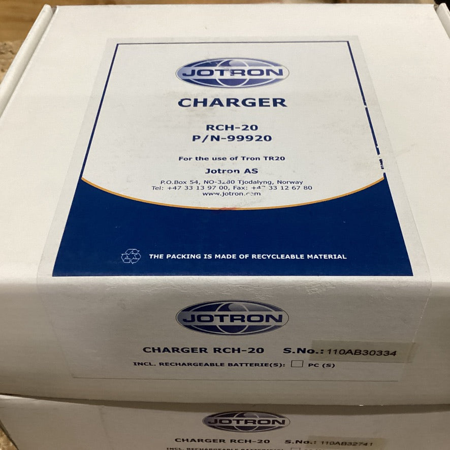 Jotron RCH-20 Batterieladegerät für TR20 GMDSS UKW-Funkgerät