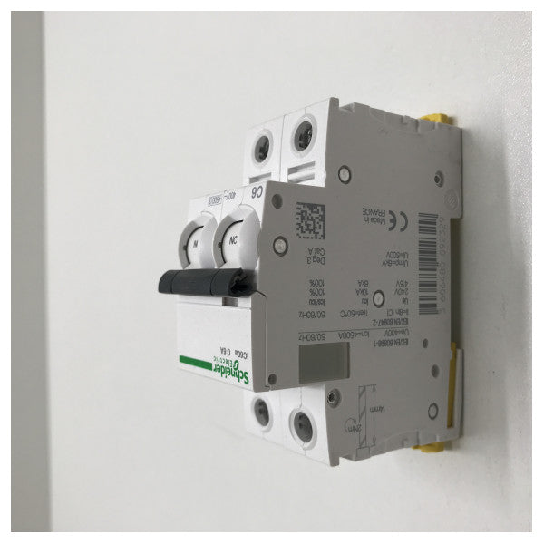 シュナイダーサーキットブレーカー|ヒューズ6A - A9F64206