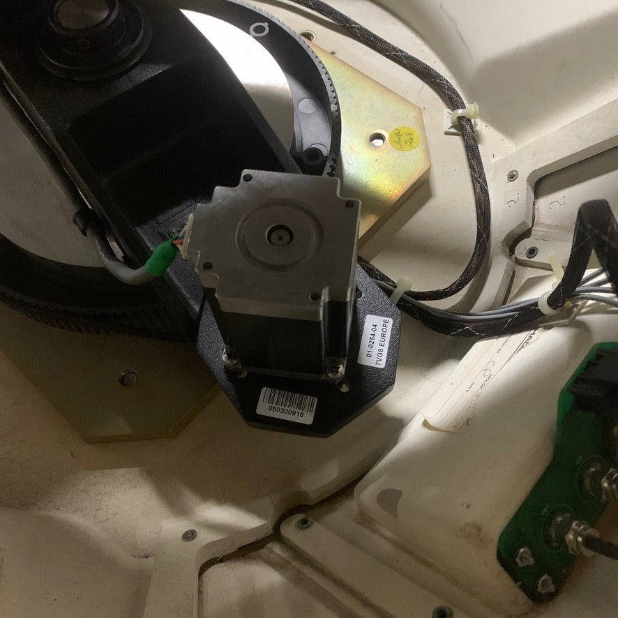 KVH Tracvision G8 Antenne Europe TVG8SS TVRO SYSTÈME