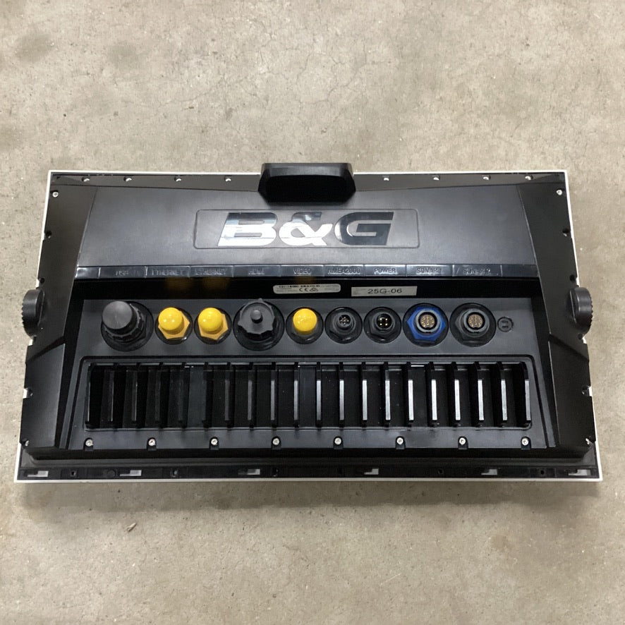 B&G Zeus3 16 16-tums sjökortsplotter med pekskärm - okänd funktion