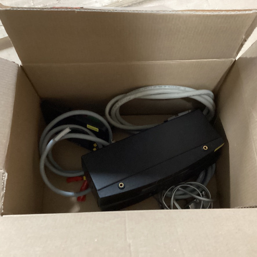 KVH TracVision TV8 TVRO船舶用衛星テレビシステム