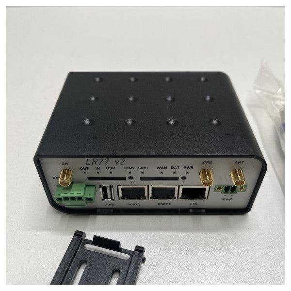 Advantech Conel 4G trådløs router LR77 V2 FULL