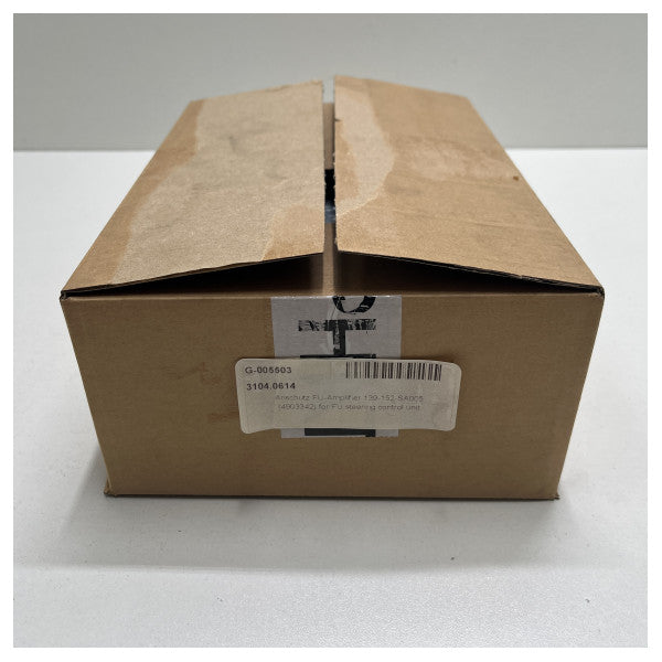 مضخم التحكم في التوجيه المتابع من ريثيون أنشوتز