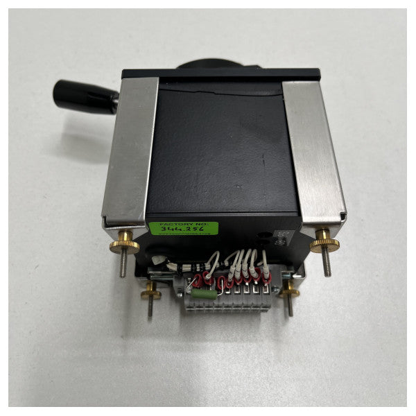 Kwant Control PMA-96 FU styrestang 90-0-90 styreenhed til styrestang