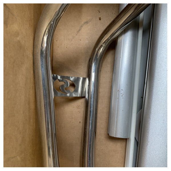 Scanstrut LMB-A2 itsetasaava tutkan maston kiinnityslaite (back stay)