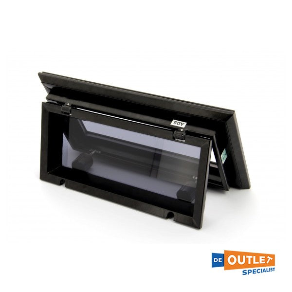 Ветроупор 156 x 303 mm с черен отвор - PL711