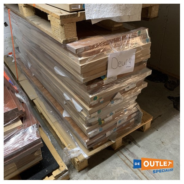 Піддон з декількома дверцятами червоне дерево, тик, дуб, горіх 25 штук