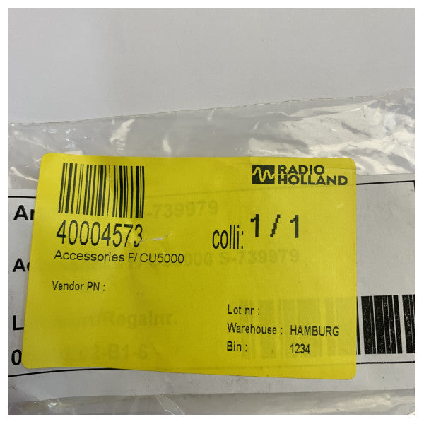 Kit de montagem embutida Garmin CU5000 para eletrónica marítima com adesivo e parafusos 