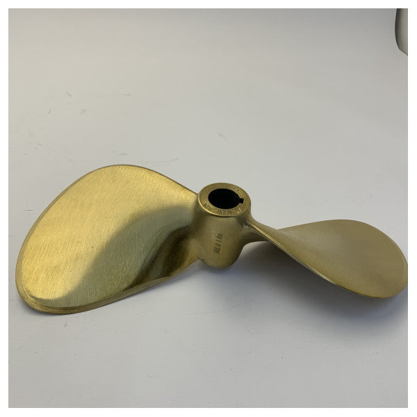 Michigan Propellers 2-bladet messingpropel GL235 13x10 RH 25 mm - 576779 