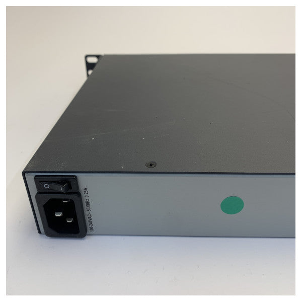 Avocent ACS6008 8-port Advanced Console Server KVM over IP-switch - Brugt 