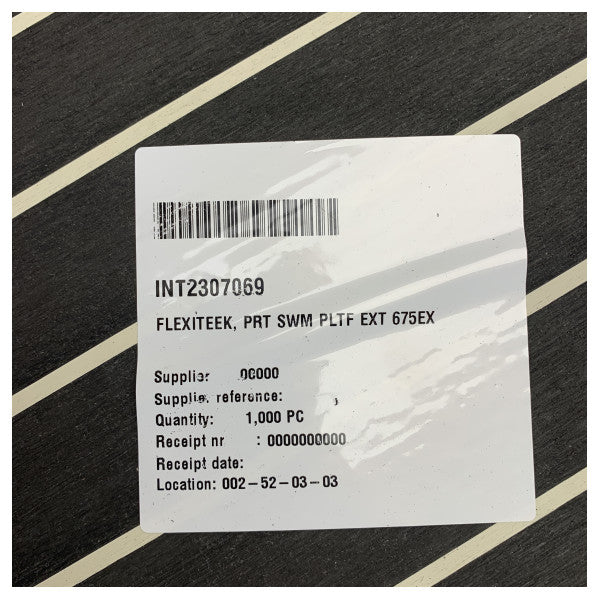 مجموعة غطاء منصة السباحة من خشب الساج لليخت Quicksilver 675 Pilothouse Explorer باللون الأسود - 2307069 