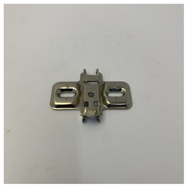 Blum 173L6100 CLIP -asennuslevy kaapin saranoille 