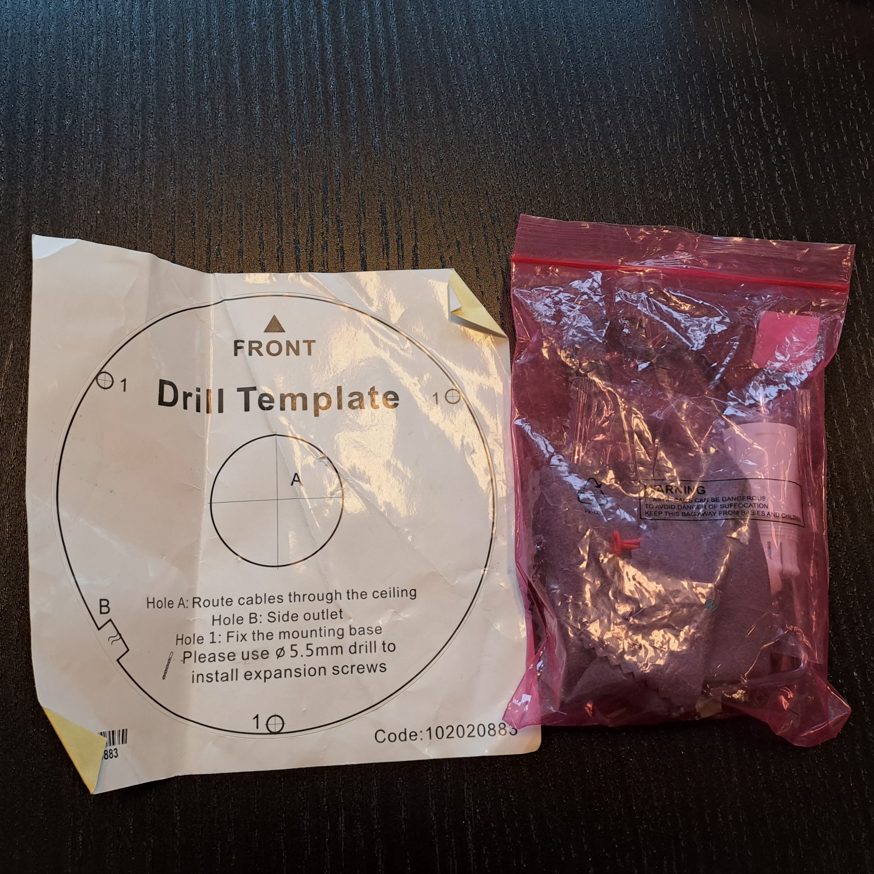 Câmara IP branca Hikvision DS-2CD2145FWD-1, 4MP,30m, IR,WDR