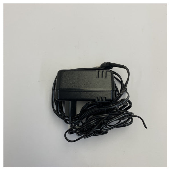 Icom BC-147SE Netzadapter - 220V-Ladegerät mit 2-poligem europäischem Stecker 