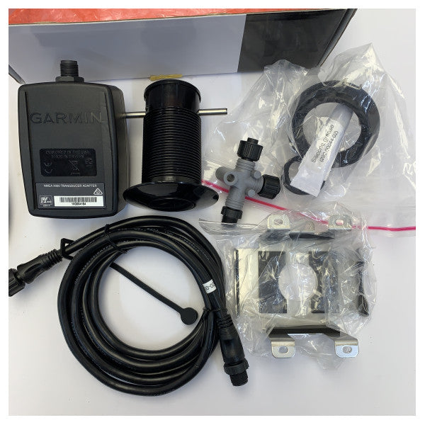 Transductor de profundidad y temperatura pasacascos Garmin GDT 43 