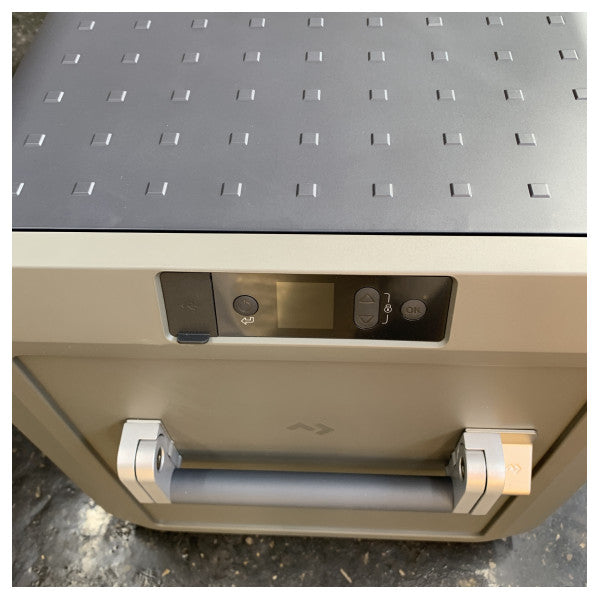 Dometic Réfrigérateur et congélateur portable CFX5 55IM avec machine à glaçons - 55L 