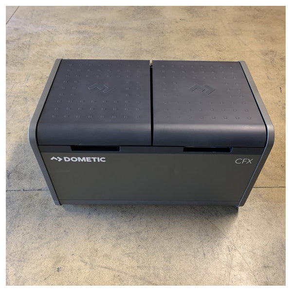 Dometic CFX5 75DZ ポータブルコンプレッサークーラー 75L - アウトドアおよびマリン用のデュアルゾーン冷蔵庫冷凍庫 