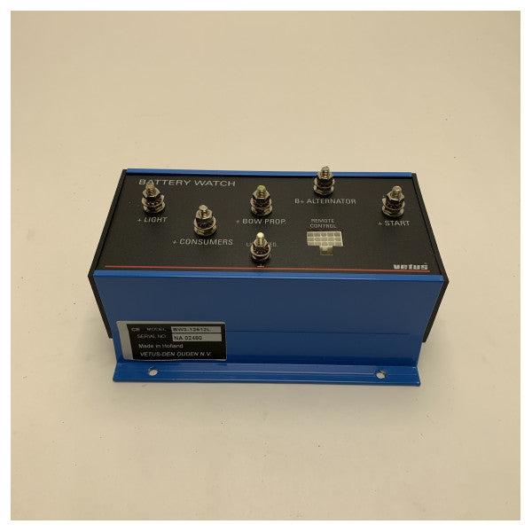 فاصل بطارية البحرية Vetus BW3 12V 12A - وحدة توزيع طاقة موثوقة للقوارب 
