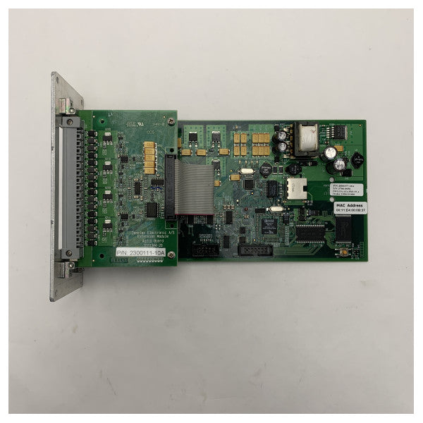 Danelecin merenkulun tietojenkäsittelyyksikön liitäntä alustietojen tallentimeen