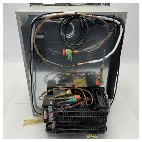 ثلاجة ضاغط الهواء Isotherm CR50/V بضاغط 12/24 فولت - 1050BA1EC0075