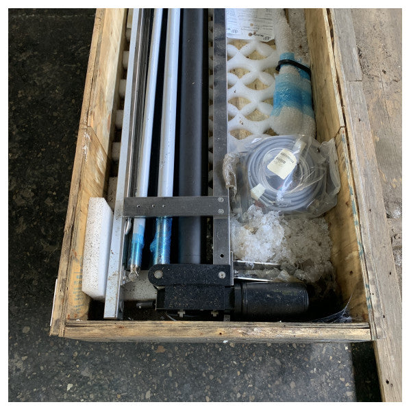 Makefast stainless steel retractable bimini B268 cm black - AN-00958