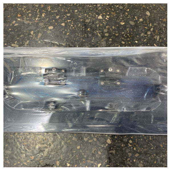 Fjord Trend Marine 52 otwarty motorówka montaż boczny szkło do wstawienia kadłuba po prawej stronie - TBF0565 