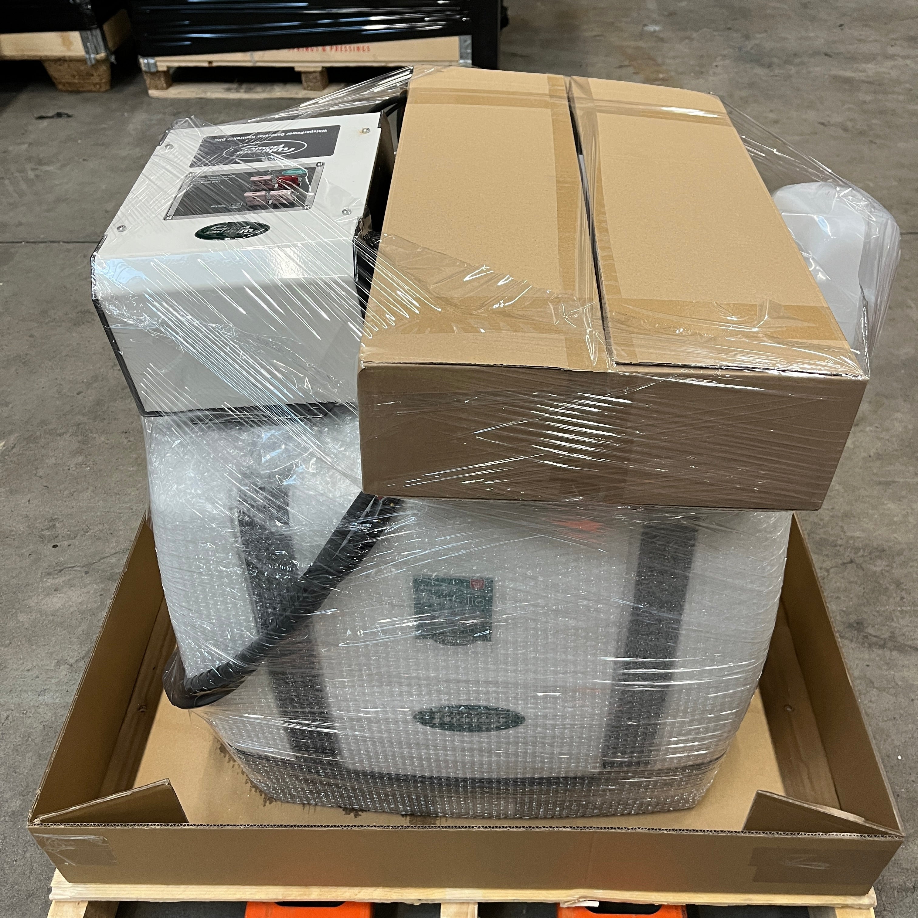 Generator Whisper Power Piccolo 8 8 kVA z silnikiem wysokoprężnym 230 V - 49005005