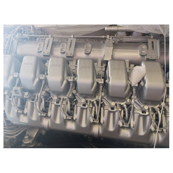 مجموعة محركات مزدوجة جديدة 2022 من سلسلة MTU 4000 16V4000M90 مع دفع Kamewa JET 